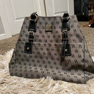 Dooney & Bourke Signature Weekender Tote Bag Shopper